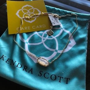 Elisa Gold Pendant Necklace In Ivory Pearl